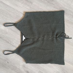 American Eagle cropped sweater tank
